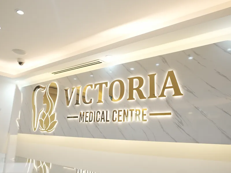 Welcome area with the Victoria logo wall
